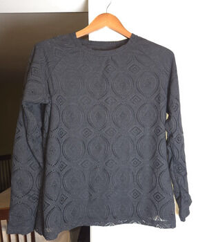 Coolibar Women’s M Black Crochet Lace Long Sleeve UPF 50 Sun Top Beach Cover
